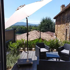 https://trvoux-loft-ravissant-avec-terrasse.hotels-rhonealpes.com