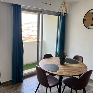 https://grand-studio-proche-plage.fr-provencehotel.com